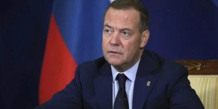 Πυρηνική βόμβα Μεντβέντεφ: «Θα προμηθεύσουμε πυρηνικά στο Ιράν» – Οργισμένη αντίδραση Τραμπ
