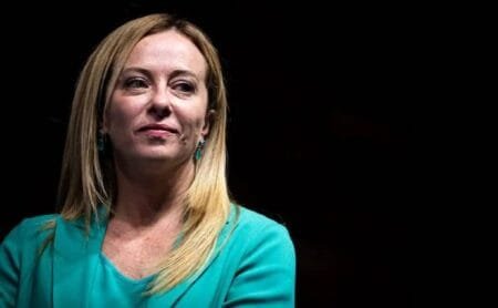 Μελόνι για εμπορική συμφωνία ΗΠΑ–Ε.Ε.: «Θετική», αλλά με… αστερίσκους