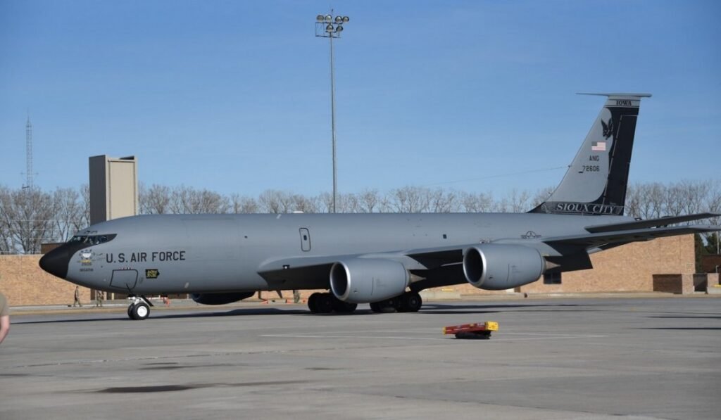 Αμερικανικό αεροσκάφος ανεφοδιασμού KC-135 Stratotanker