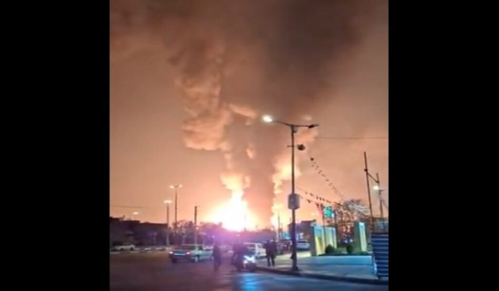 Ισραηλινά μαχητικά πλήττουν αποθήκες πετρελαίου στη δυτική Τεχεράνη