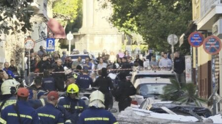Ισχυρή έκρηξη σημειώθηκε σε κτίριο στην Πλάκα